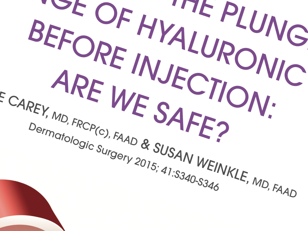 RETRACTION OF THE PLUNGER ON A SYRINGE OF HYALURONIC ACID BEFORE INJECTION